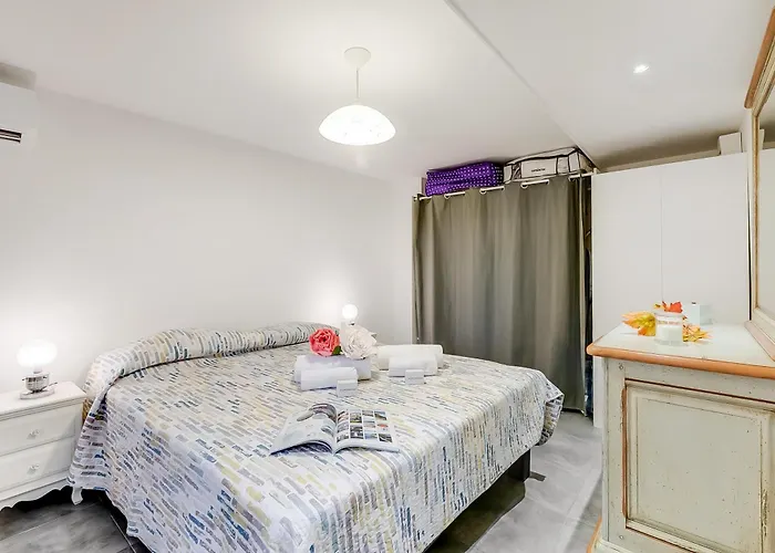 Between Mountain And Sea - Happy Apartment *